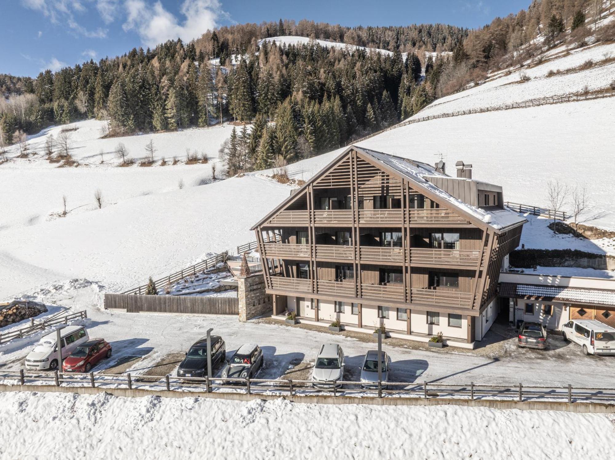 Hotel Rommisa Perca Exterior photo